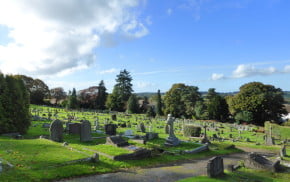Green Lane cemetery, headstones, graves.© Farnham Town Council