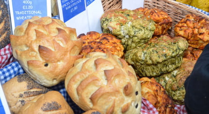 Display of artisan bread at the farmers' market © David Fisher
