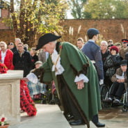 Mayor lays wreath Remembrance Sunday 2016.