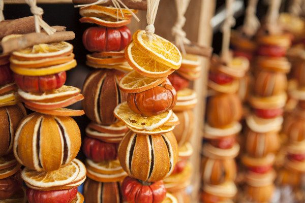 Decorations made from dried oranges