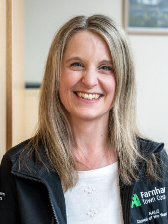 Image of Sarah Cross