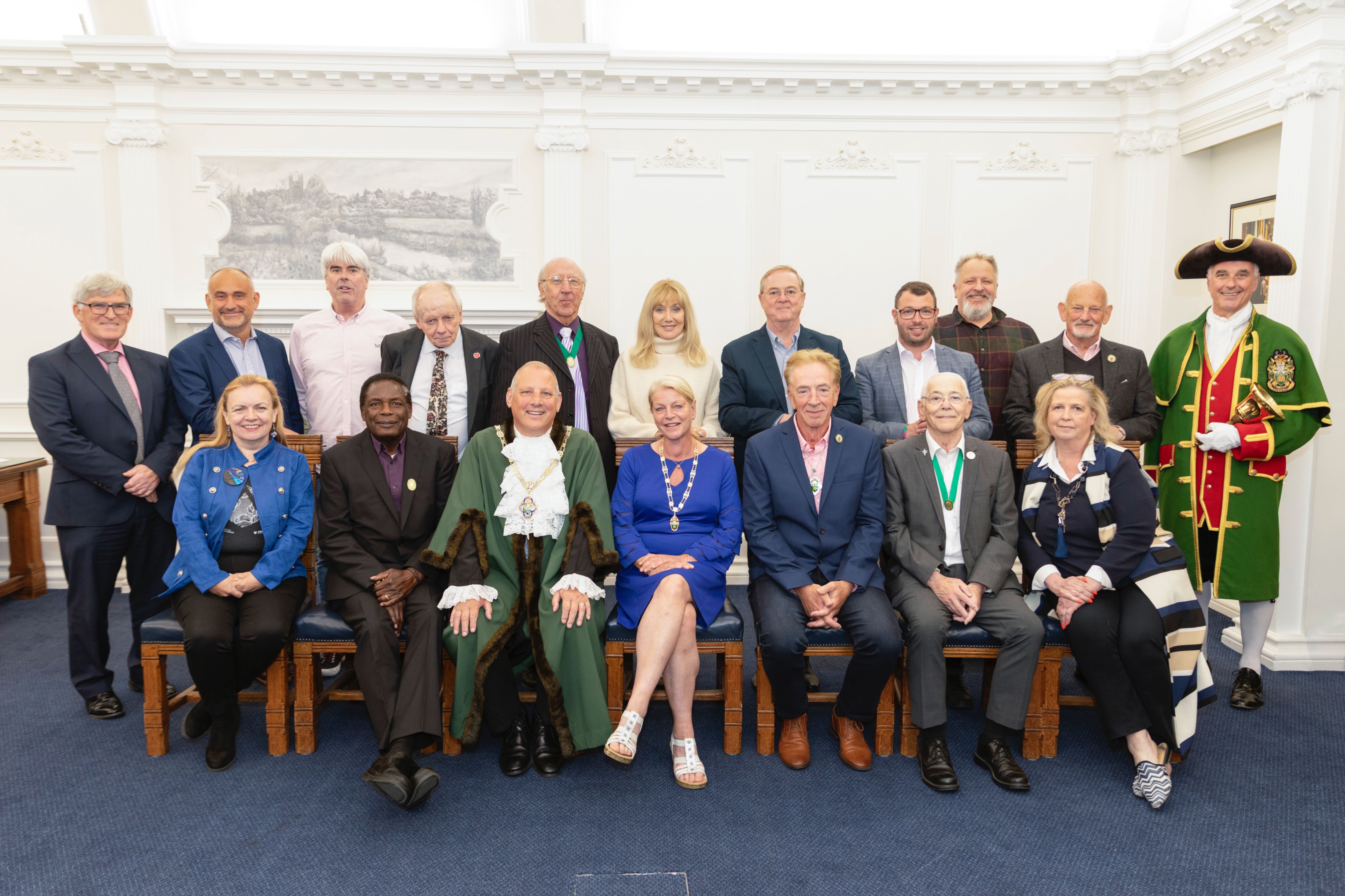 Find out how to contact your Town Councillor.