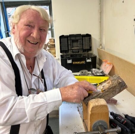 Farnham Sculpture – Trevor Pragnell
