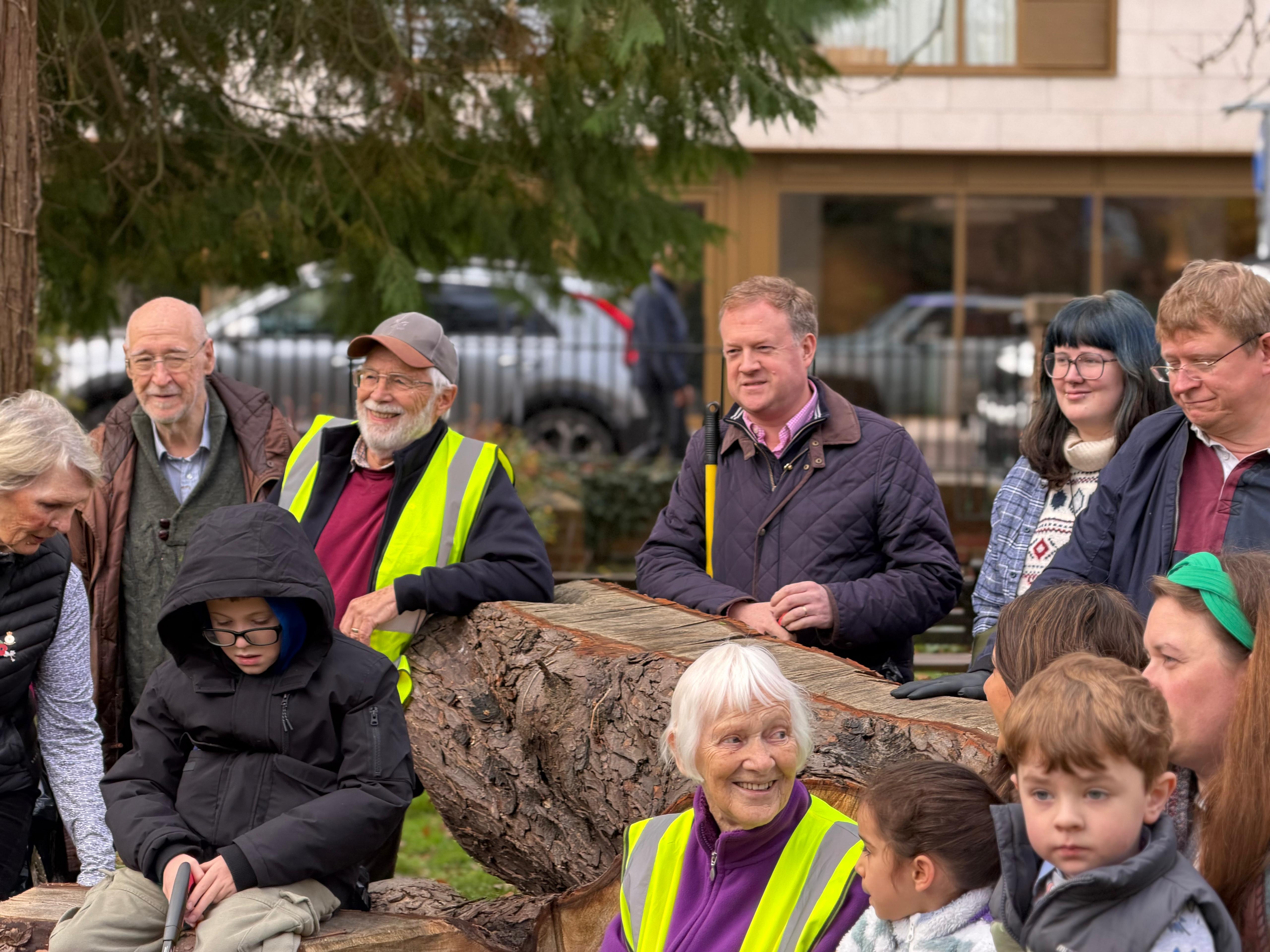 Join Farnham's team of volunteer litter pickers