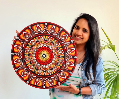 festival-of-crafts-handpainted-decoration-in-mandala-art